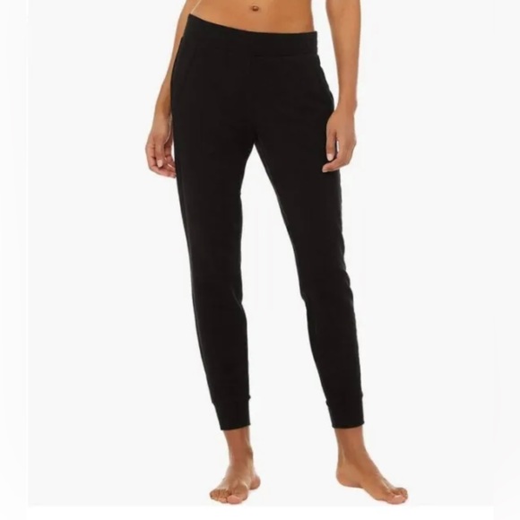 Alo Unwind Sweatpants - (Size: XS - Sold Out Everywhere!) - Picture 1 of 2